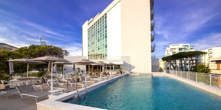 Hotel Nember